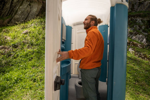 Best Portable restroom trailer rental  in Lexington Park, MD